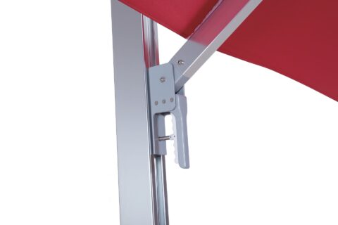 Tempo Aman umbrella featuring its crank system mechanism.