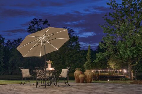 Close-up of the frame texture on the Catania Swirl Aurora umbrella.