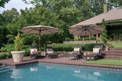 Geneva EZ Lift umbrella base and crank mechanism detail.