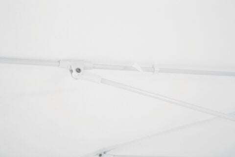 Tempo Ibiza: close-up of umbrella rib mechanism.